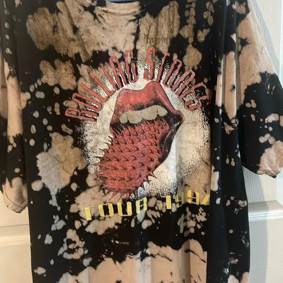 The Rolling Stones Black and Cream Tie-Dye Tee - Picture 5 of 8